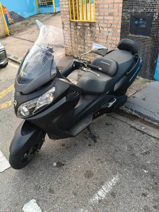 DAFRA MAXSYM 400i 